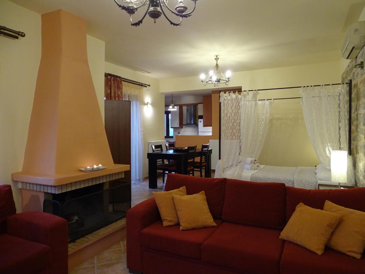 Sophia Limeni View Hotel อาเรโอโปลิส ภายนอก รูปภาพ