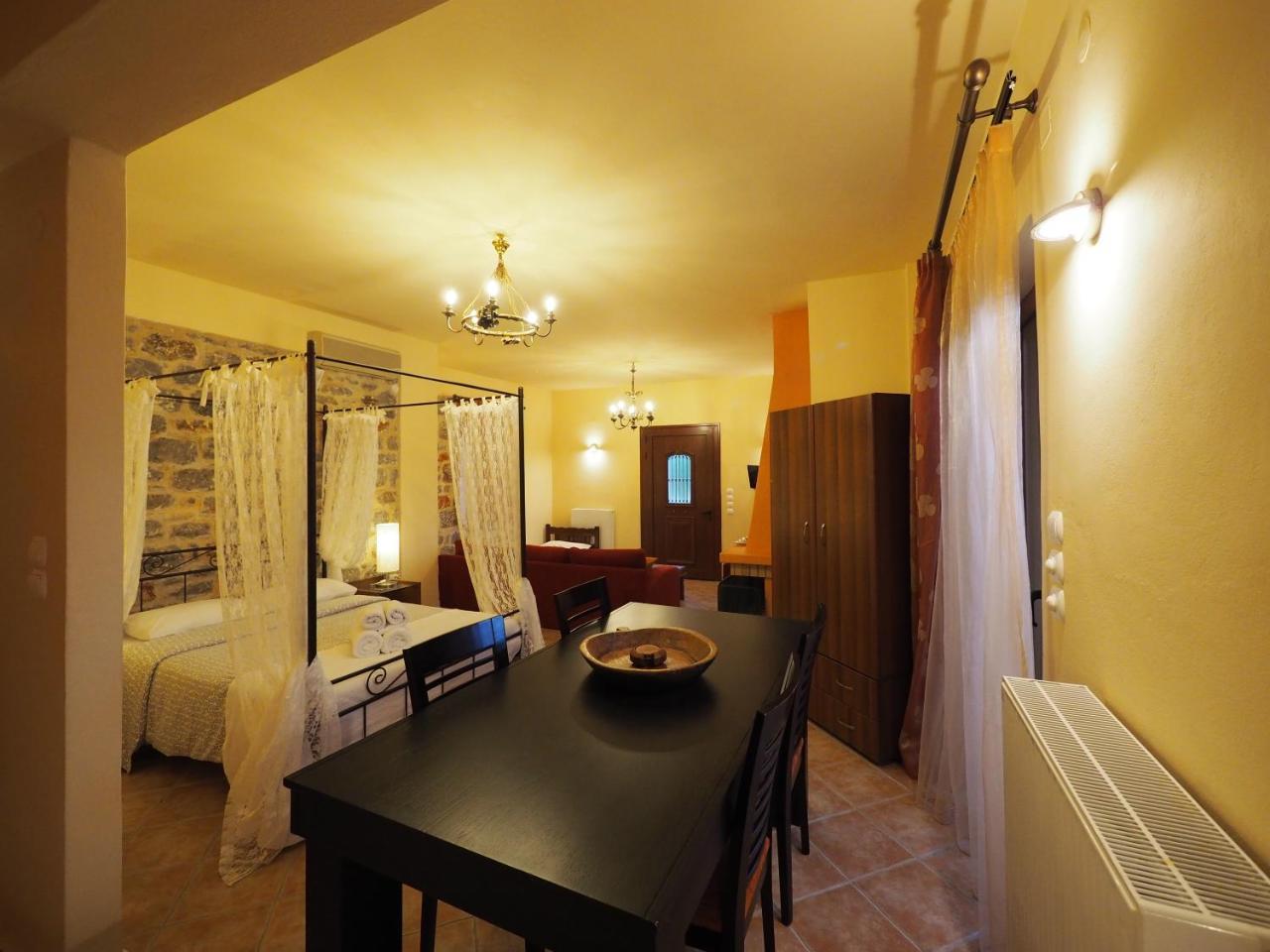 Sophia Limeni View Hotel อาเรโอโปลิส ภายนอก รูปภาพ